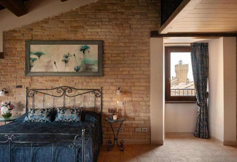 بنسيون Palazzo La Torre