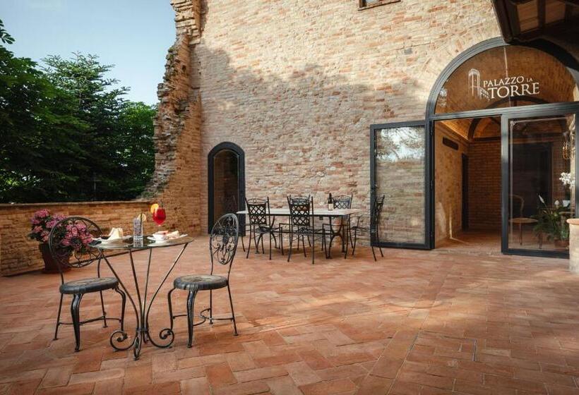 بنسيون Palazzo La Torre