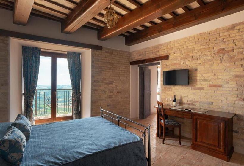 بنسيون Palazzo La Torre