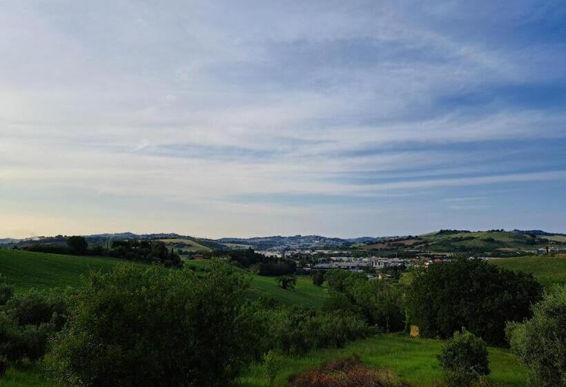 펜션 Papaveri Del Conero Affittacamere