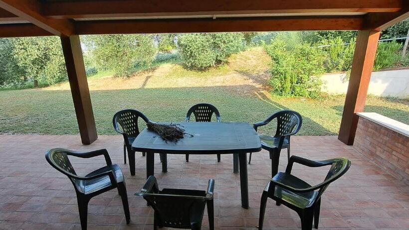 펜션 Papaveri Del Conero Affittacamere