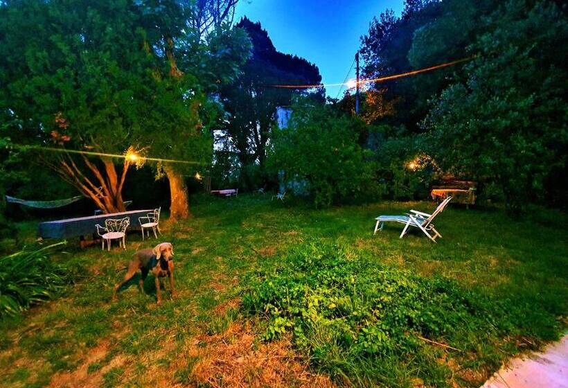 پانسیون Villa De Benedetti