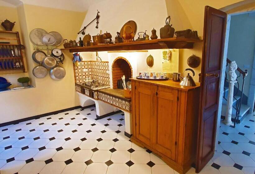 پانسیون Villa De Benedetti