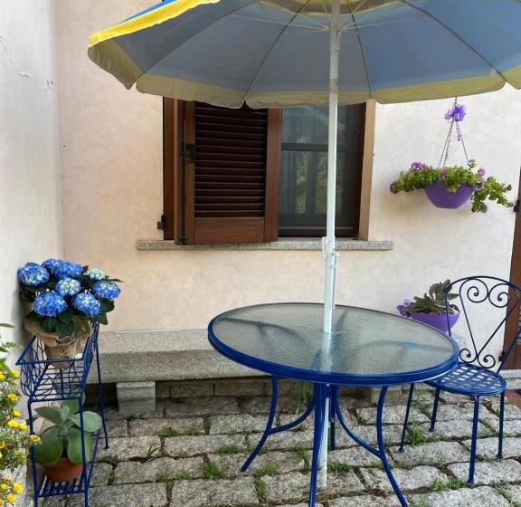 פנסיון Villa Iris