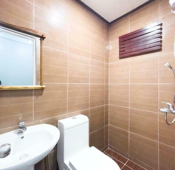 Puerto Princesa Airport Side Hostel