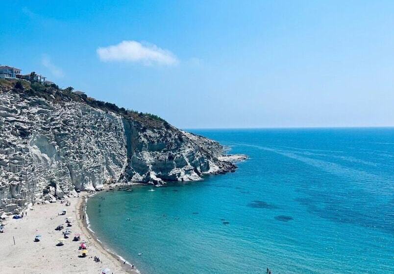 Seren Otel çeşme