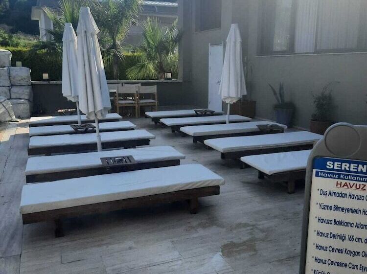 Seren Otel çeşme