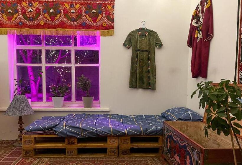 هاستل Kuduk Cultural Residence