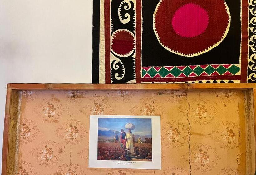 هاستل Kuduk Cultural Residence