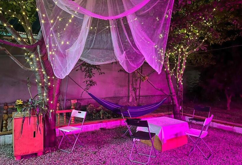 هاستل Kuduk Cultural Residence