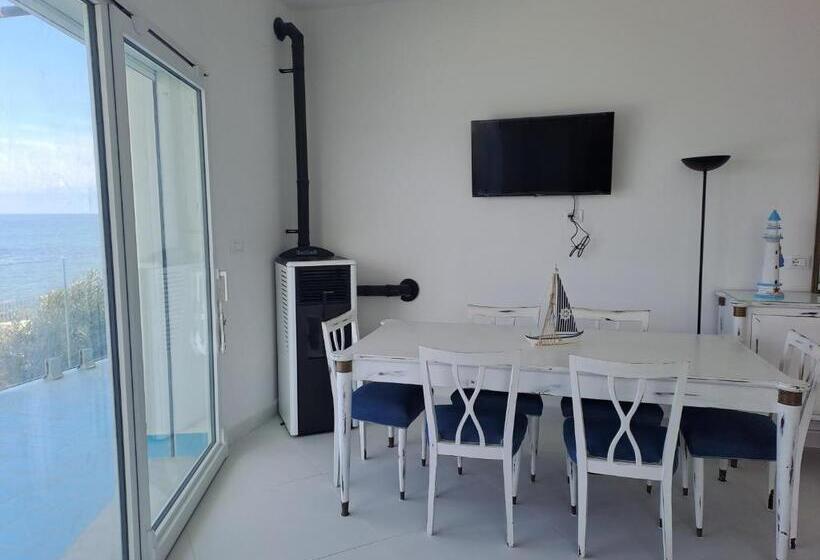 צימר Blue Life, Sea Luxury Rooms On The Beach Between Palermo And Cefalu