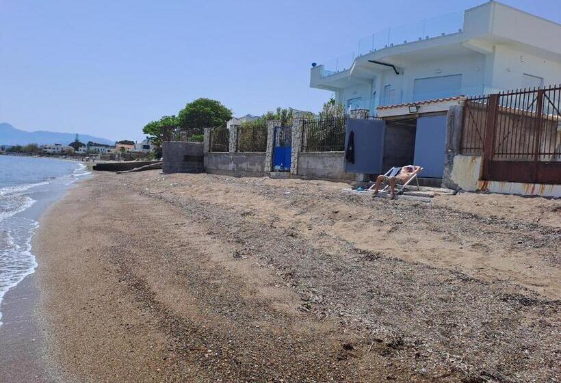 צימר Blue Life, Sea Luxury Rooms On The Beach Between Palermo And Cefalu