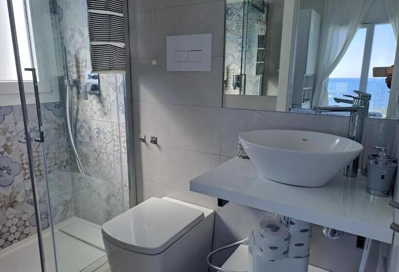 צימר Blue Life, Sea Luxury Rooms On The Beach Between Palermo And Cefalu