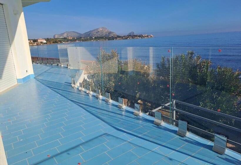 צימר Blue Life, Sea Luxury Rooms On The Beach Between Palermo And Cefalu