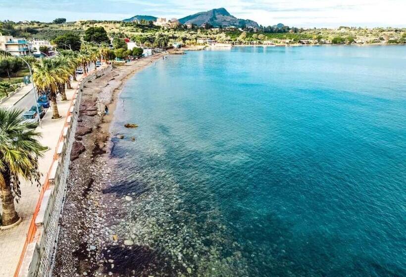 צימר Blue Life, Sea Luxury Rooms On The Beach Between Palermo And Cefalu