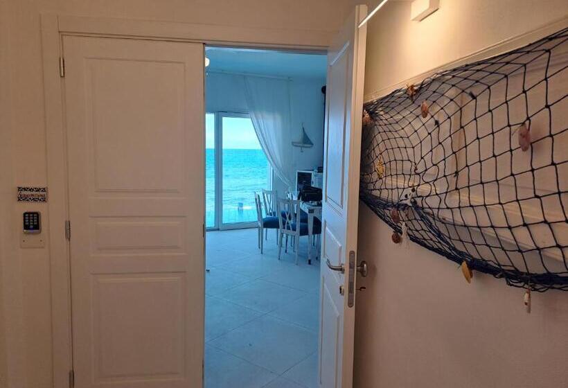 צימר Blue Life, Sea Luxury Rooms On The Beach Between Palermo And Cefalu