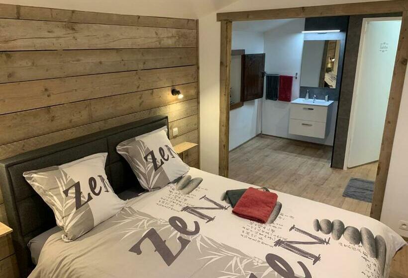 Bed and Breakfast Chambre D Hôtes Naturiste Le Jardin Des Hirondelles