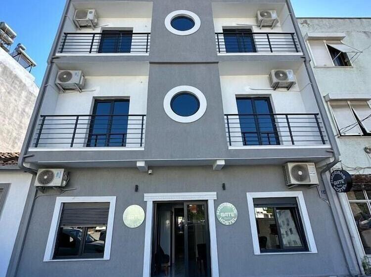 住宿加早餐  Hadrian S Gate Family Hostel