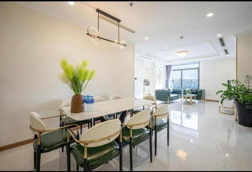 تختخواب و صبحانه Landmark Vinhomes Christine Apartment