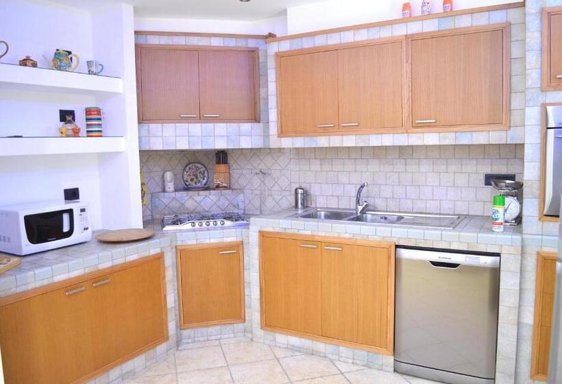 צימר Normanni 28   Private And Guest House