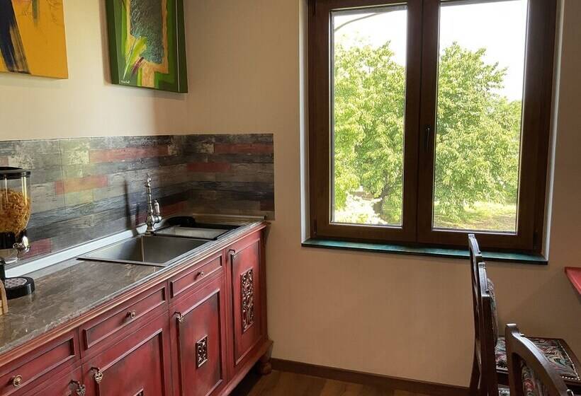 مبيت وإفطار Ozium