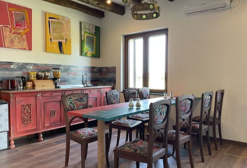 مبيت وإفطار Ozium