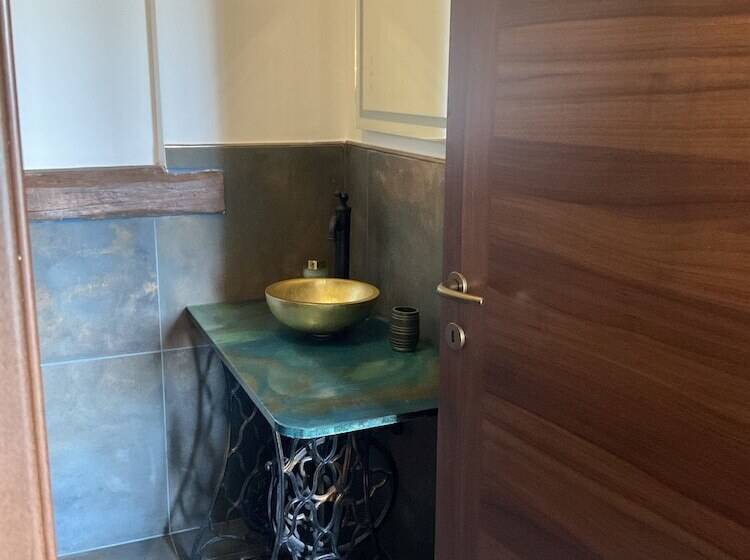 مبيت وإفطار Ozium