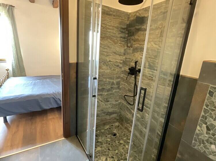 مبيت وإفطار Ozium