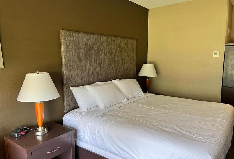 Grandstay Hotel & Suites