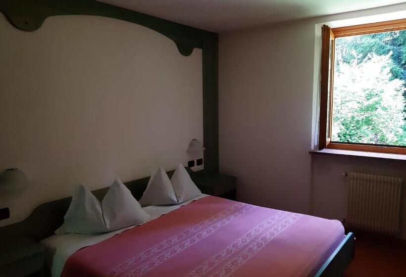 בית מלון כפרי Albergo Scoiattolo