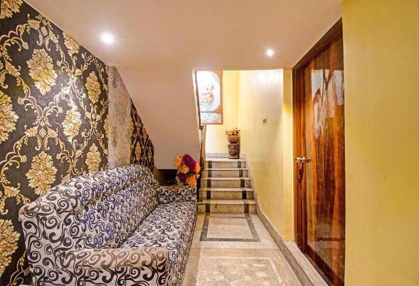 בית מלון כפרי Collection O The Mughalaes Delicacy