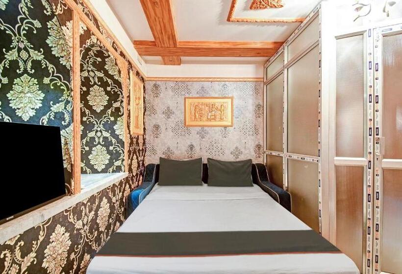 בית מלון כפרי Collection O The Mughalaes Delicacy