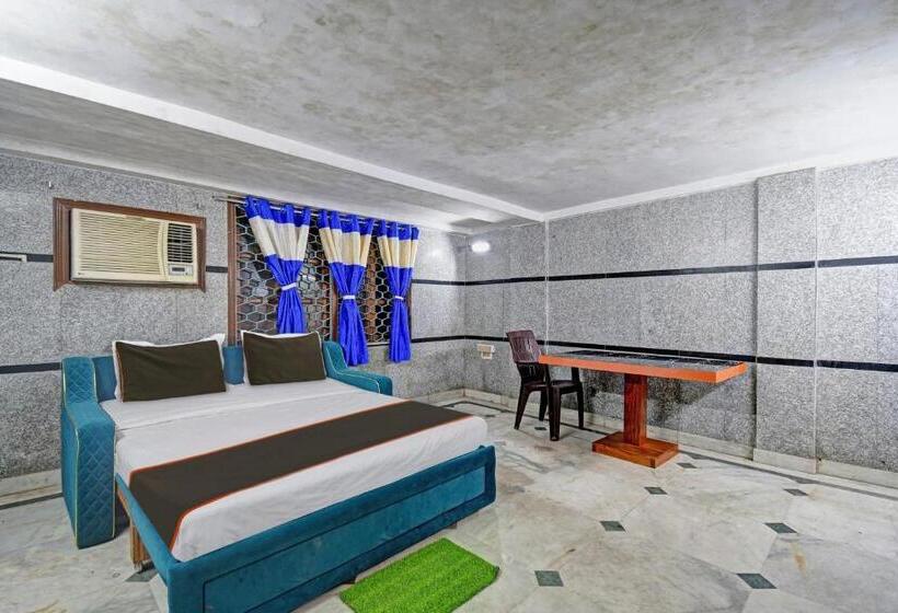 Hotel Collection O The Mughalaes Delicacy