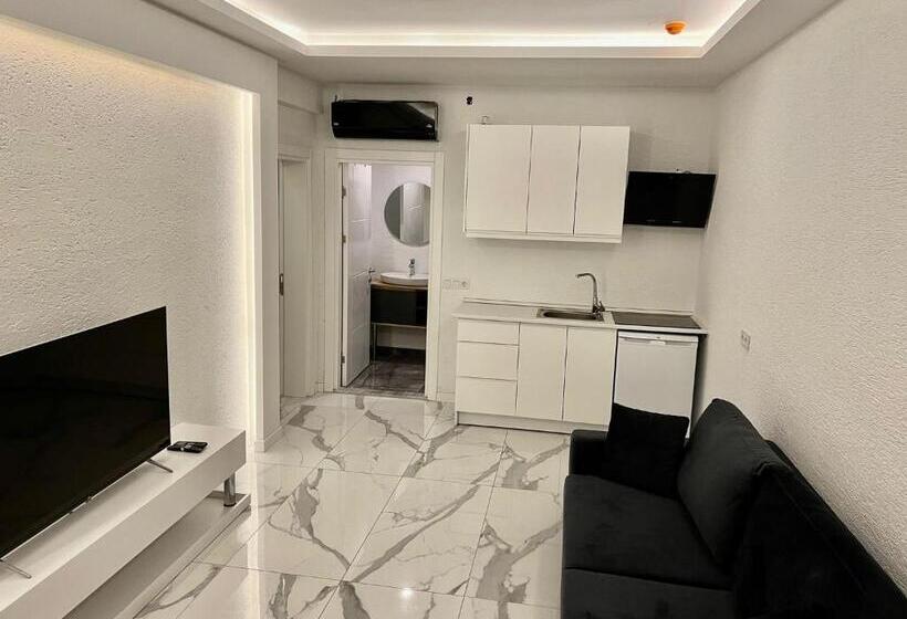 فندق Costa Linn Premium