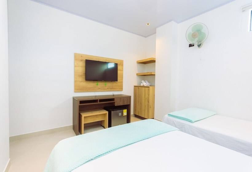 Отель Luna Verde By Del Toro