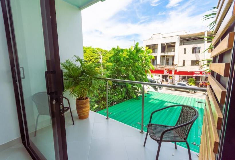 Отель Luna Verde By Del Toro