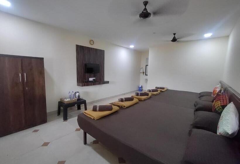 Отель Opulence Resort Awas Alibaug