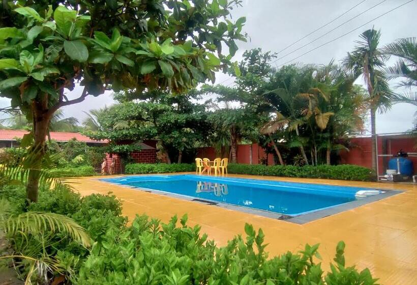 Отель Opulence Resort Awas Alibaug