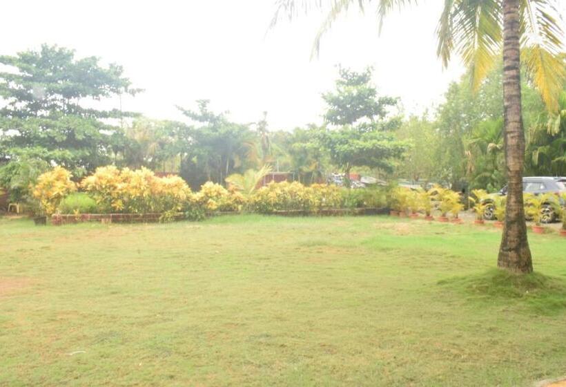 בית מלון כפרי Opulence Resort Awas Alibaug
