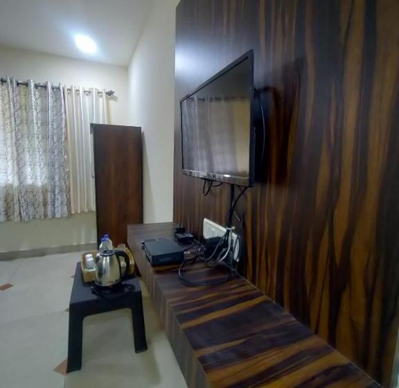 Отель Opulence Resort Awas Alibaug