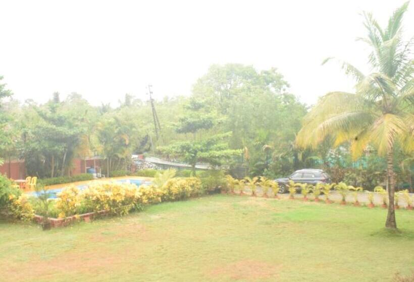 בית מלון כפרי Opulence Resort Awas Alibaug