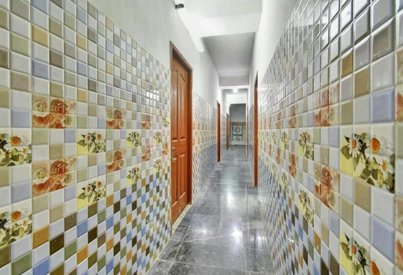 هتل O Rkr Residency