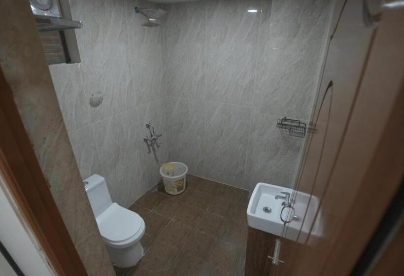 Отель Rajam Selva