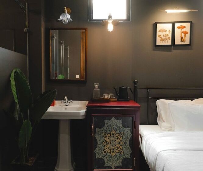 هتل The Chum Boutique