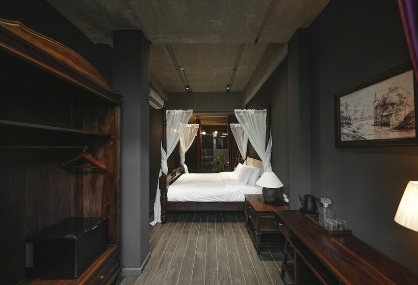 هتل The Chum Boutique