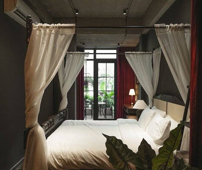 هتل The Chum Boutique