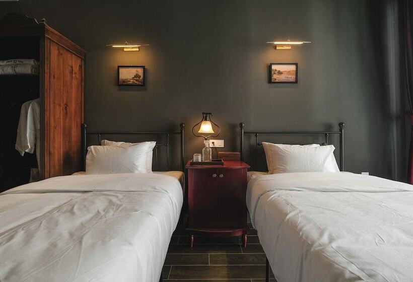 هتل The Chum Boutique