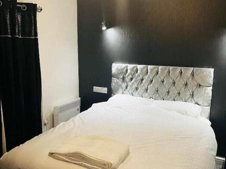 Отель The Pleasant House