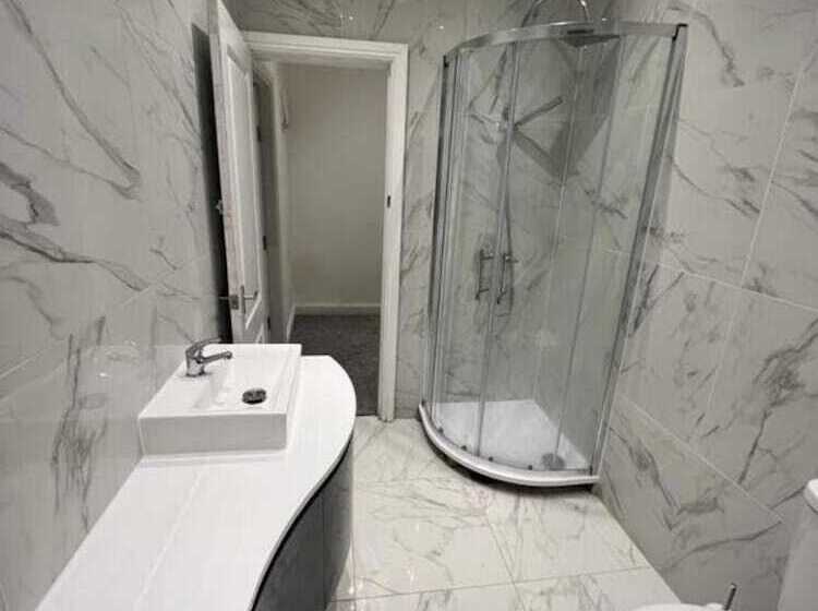 Отель The Pleasant House