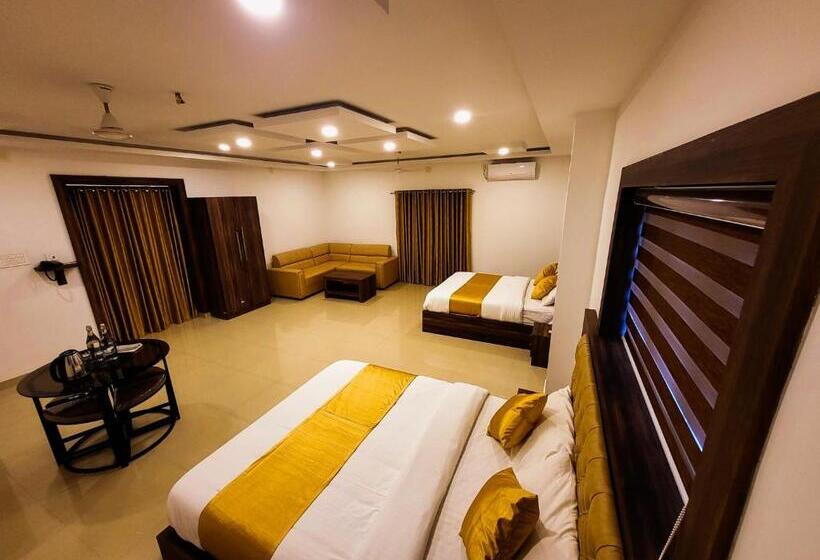 Отель Thejaswini Residency Cheruvathur